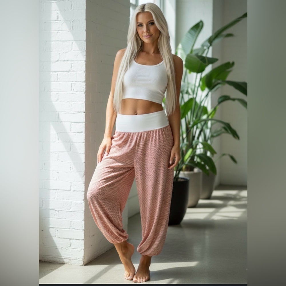 Coral Balloon Cotton Pants